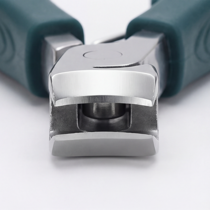 TrimEase - Angled Toenail Clippers for Thick Nails