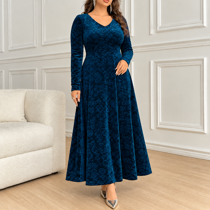 Evelyn | Plus Size Embossed Velvet Dress