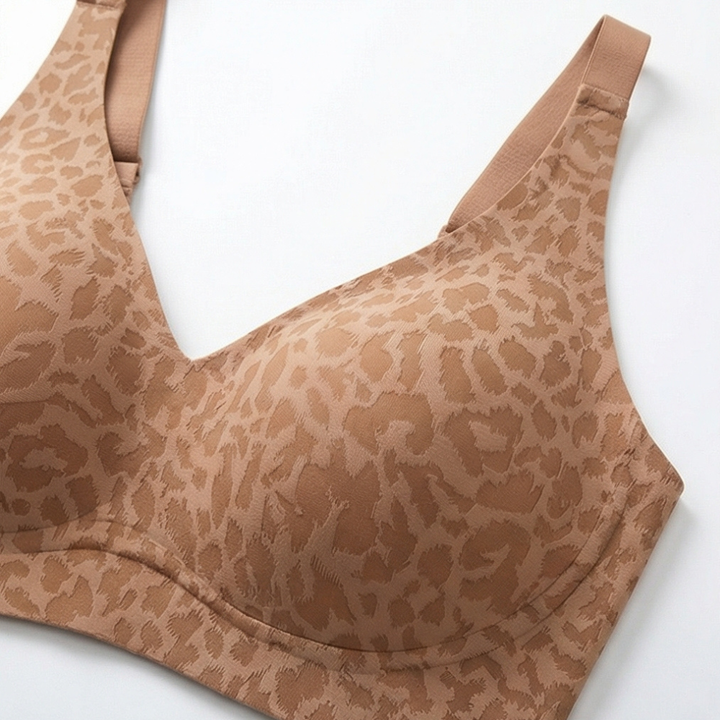 Veluna – Wireless Leopard V Neck Contour Bra