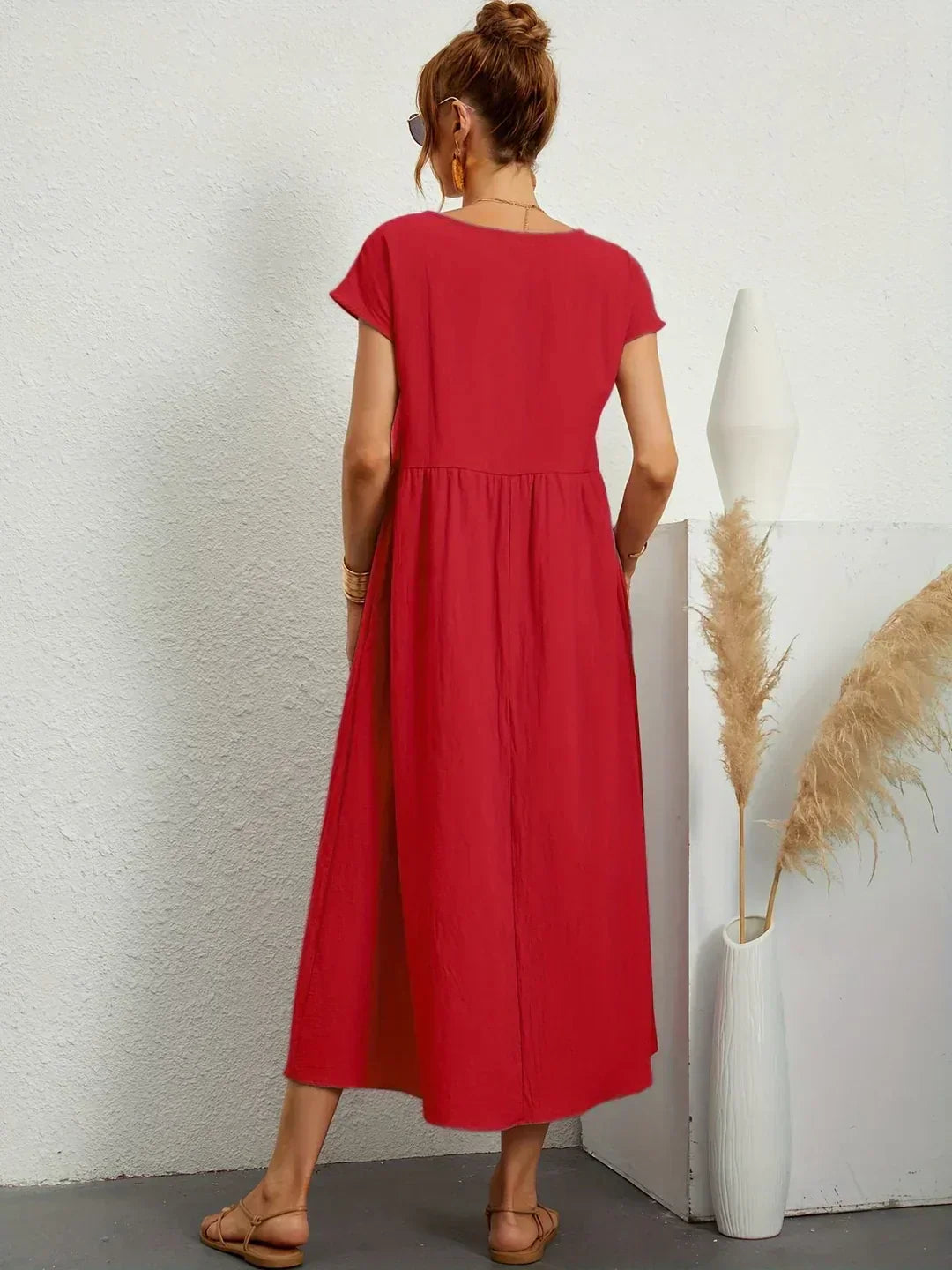 Gabrielle - Flowing Midi Dress with Timeless Elegance