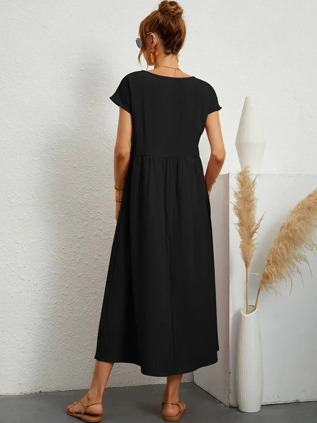 Gabrielle - Flowing Midi Dress with Timeless Elegance