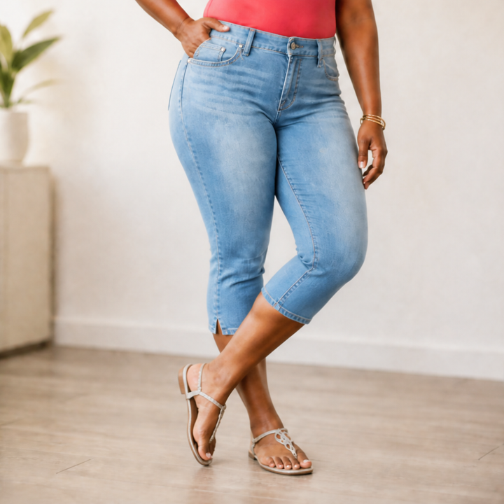 Curvella™ – Flattering High-Waist Stretch Denim Capris