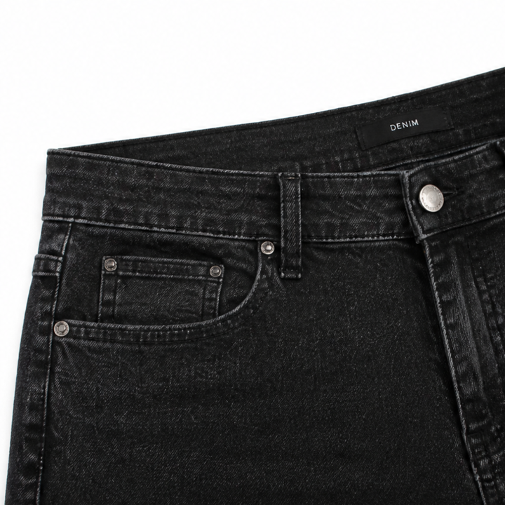 Curvella™ – Flattering High-Waist Stretch Denim Capris