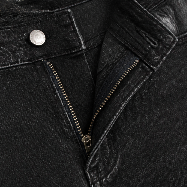 Curvella™ – Flattering High-Waist Stretch Denim Capris