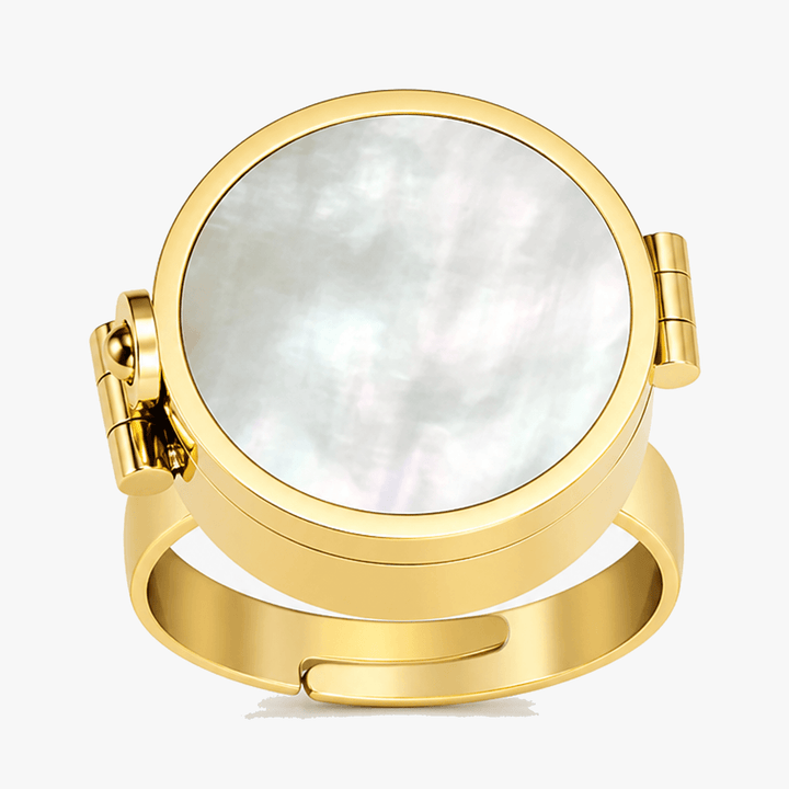 Perlina – Wearable lip balm ring