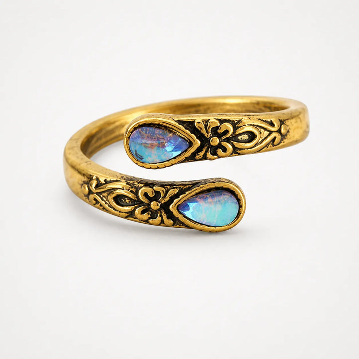 Lunavia – Vintage Moonstone Teardrop Ring