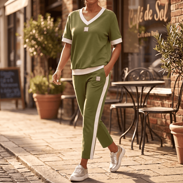 Ellara – Women&