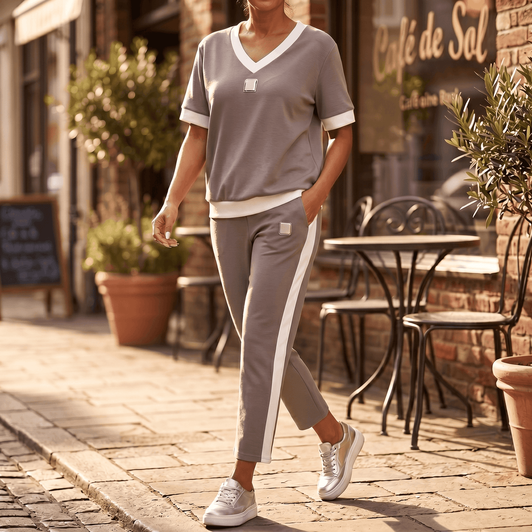 Ellara – Women&