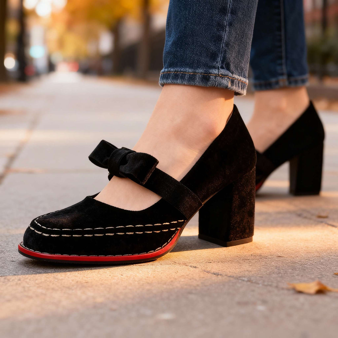 Alessia - Velvet Loafers