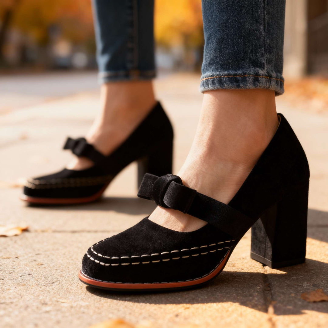 Alessia - Velvet Loafers