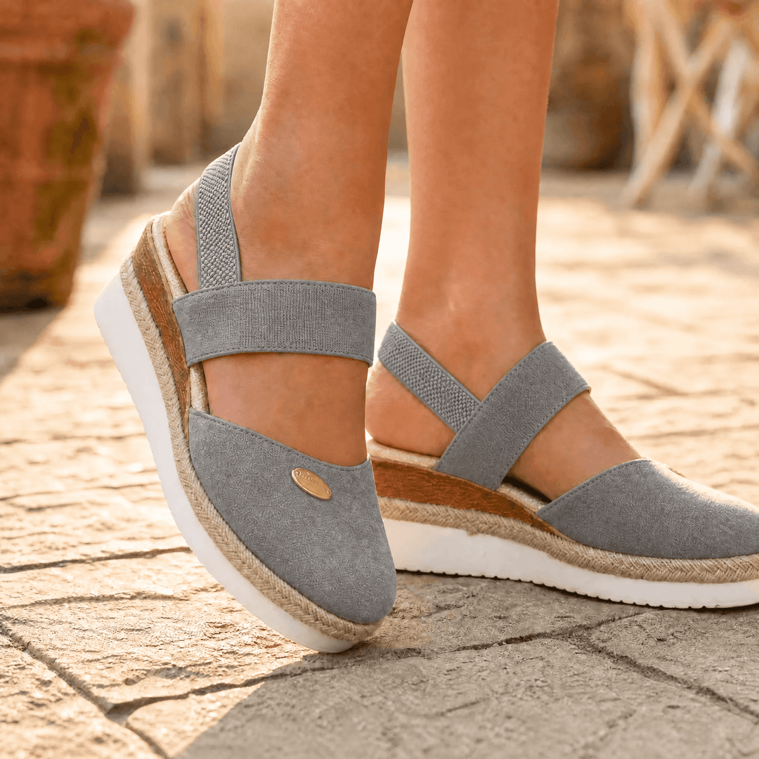 Stepwell – Cushioned espadrille wedge sandals